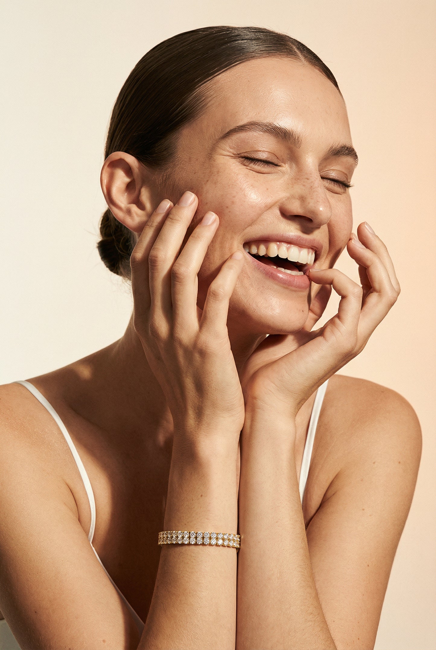 İki Kat Işıltı The Double Luxe Bilek